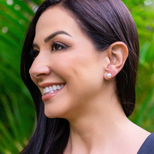 1 pearl stud earrings
