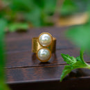 Dos perlas ring